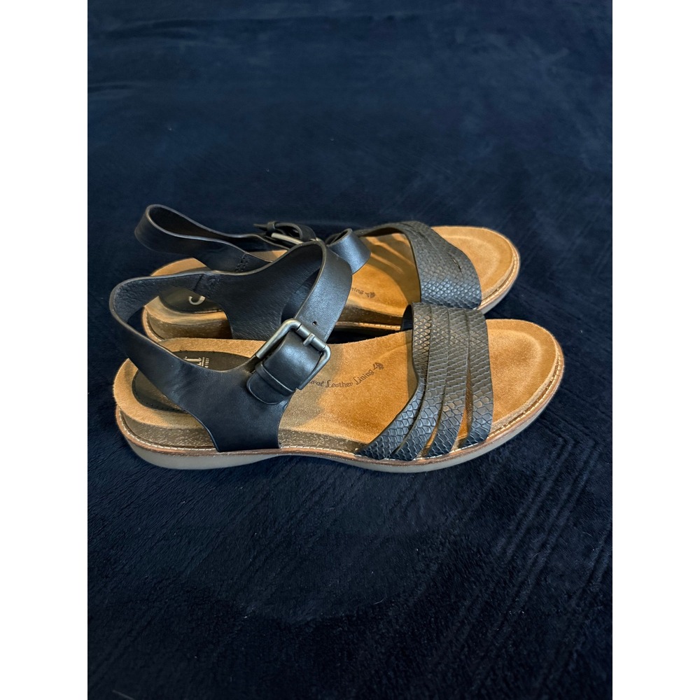 Sofft Womens Black Leather Slingback Sandals Textured Straps SF0042401 Size 9M